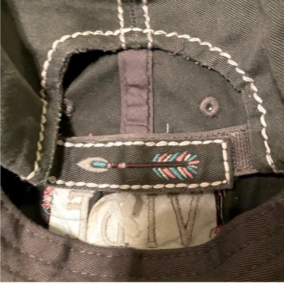 NEW•GOOD VIBE TRIBE• UNIQUE DISTRESSED STYLE BASEBALL HAT• - Picture 4 of 12